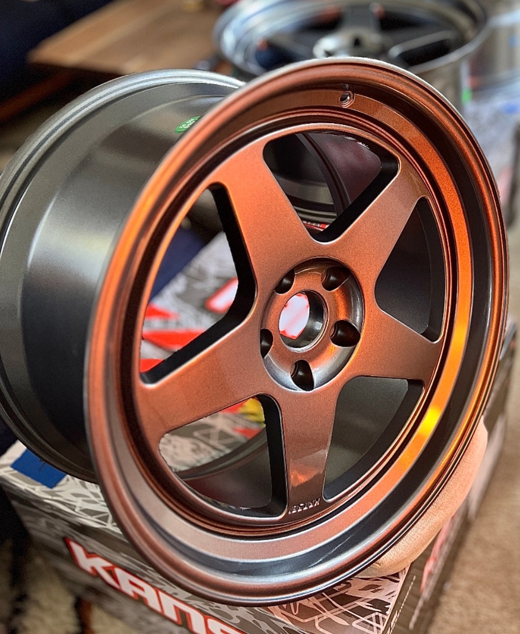 High-Gloss Ceramic Finish
